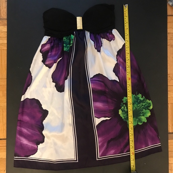 Mini dress - Picture 5 of 8